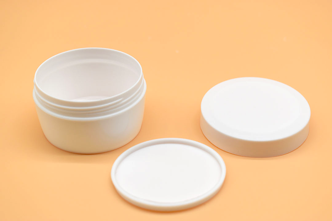 Cutie ECO 50 ml cu capac si opercula   